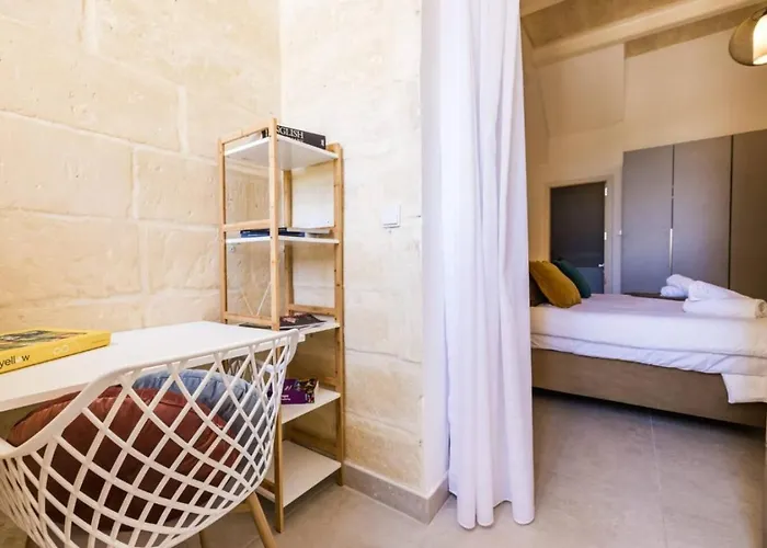 Rabbit Hole * Sliema